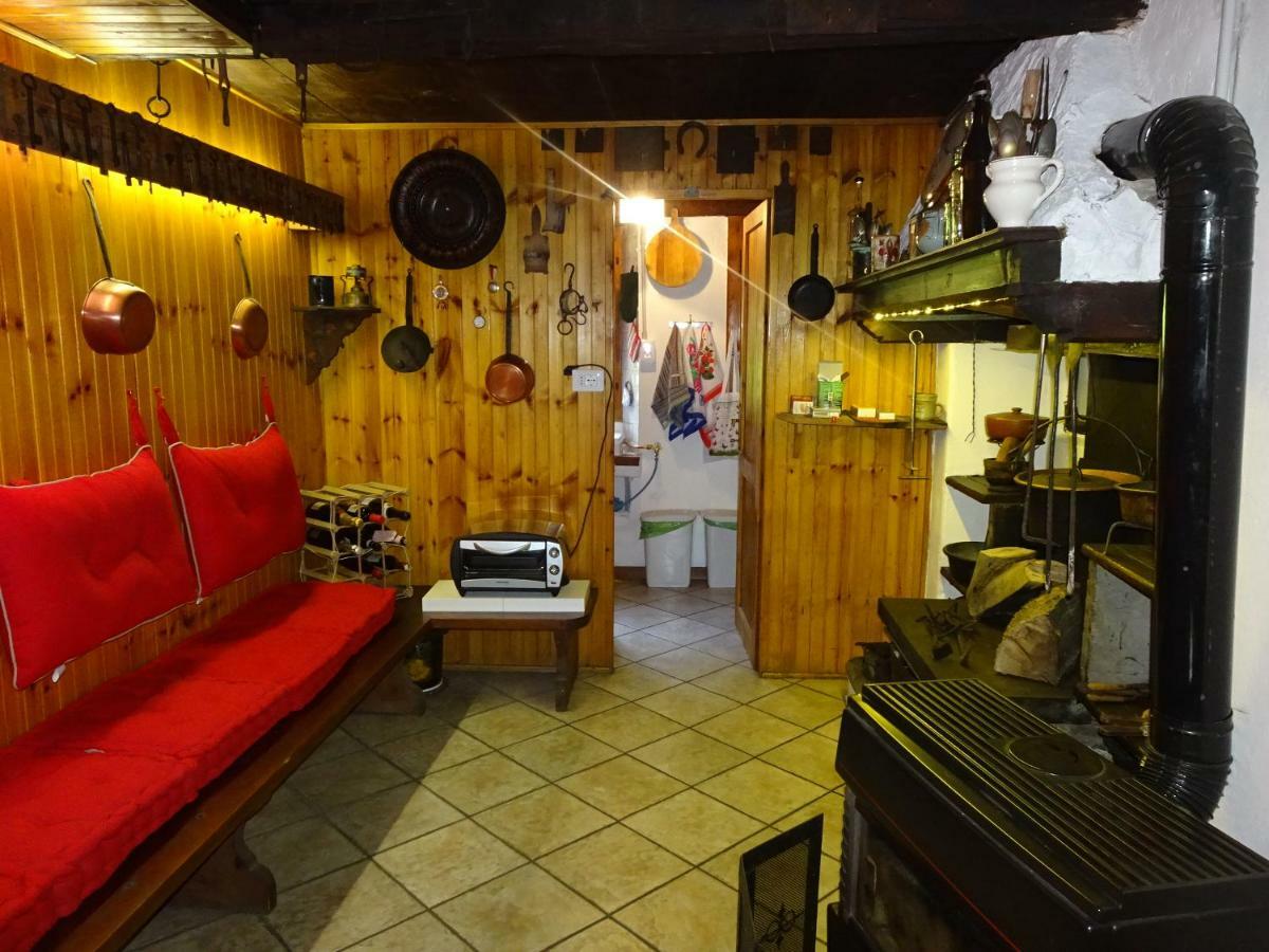 Casa Zizi Villa Crodo Kültér fotó