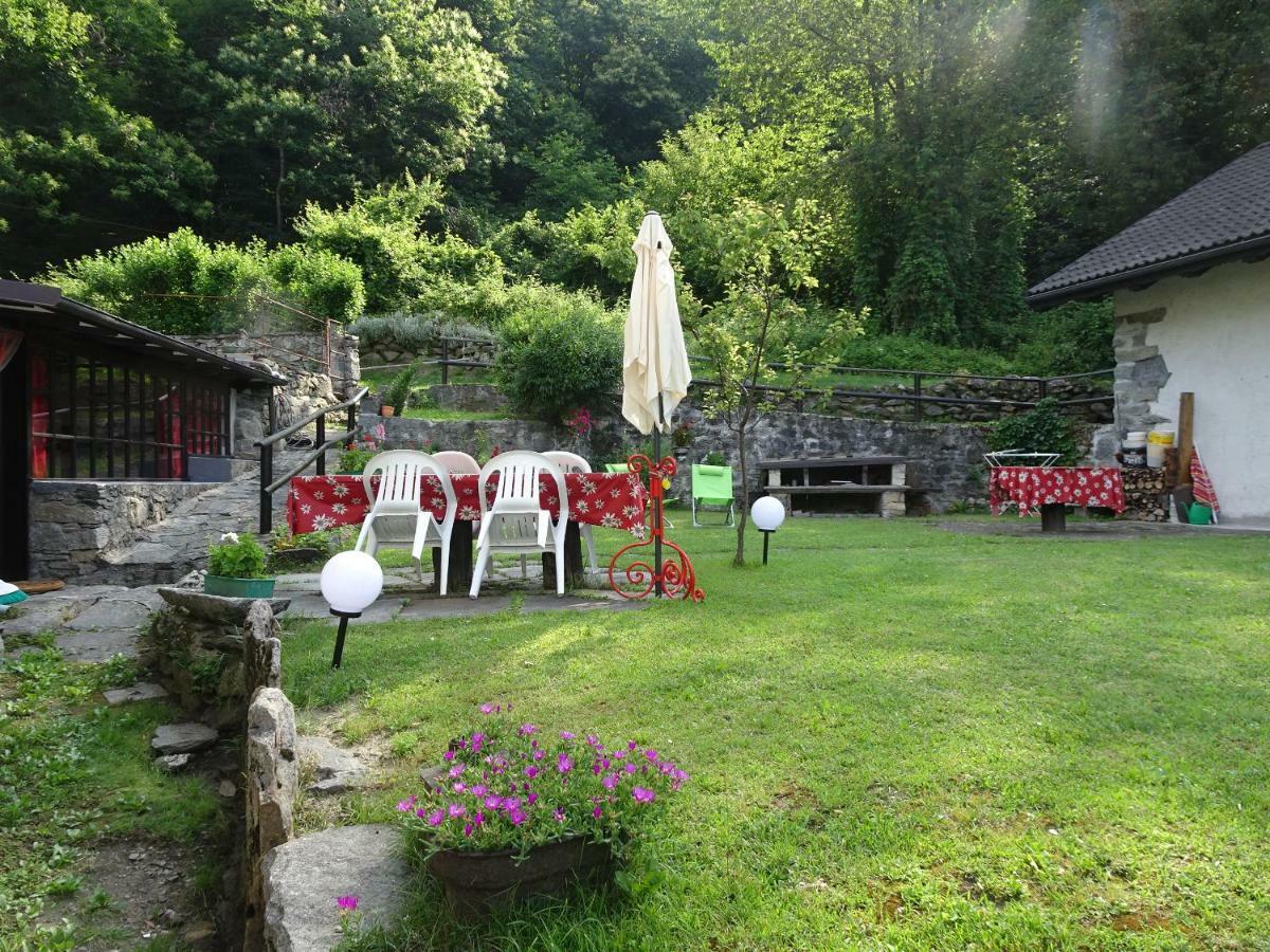 Casa Zizi Villa Crodo Kültér fotó